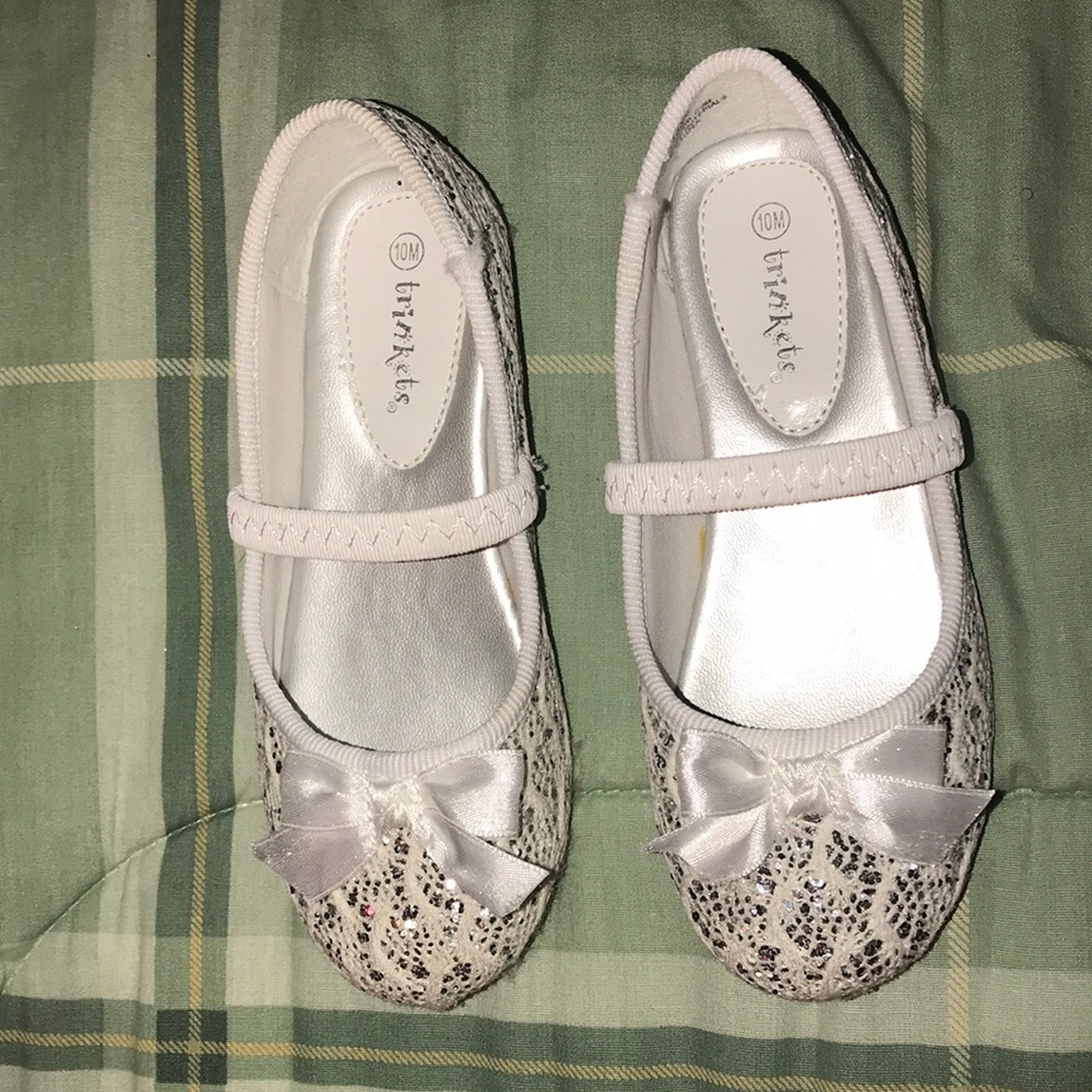 ***SOLD****Toddler girl shoes (10M)